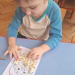 wyklejanie brody Mikołaja popcornem(1)