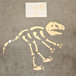 szkielet dinozaura z papieru
