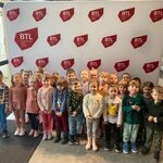 dzieci w teatrze