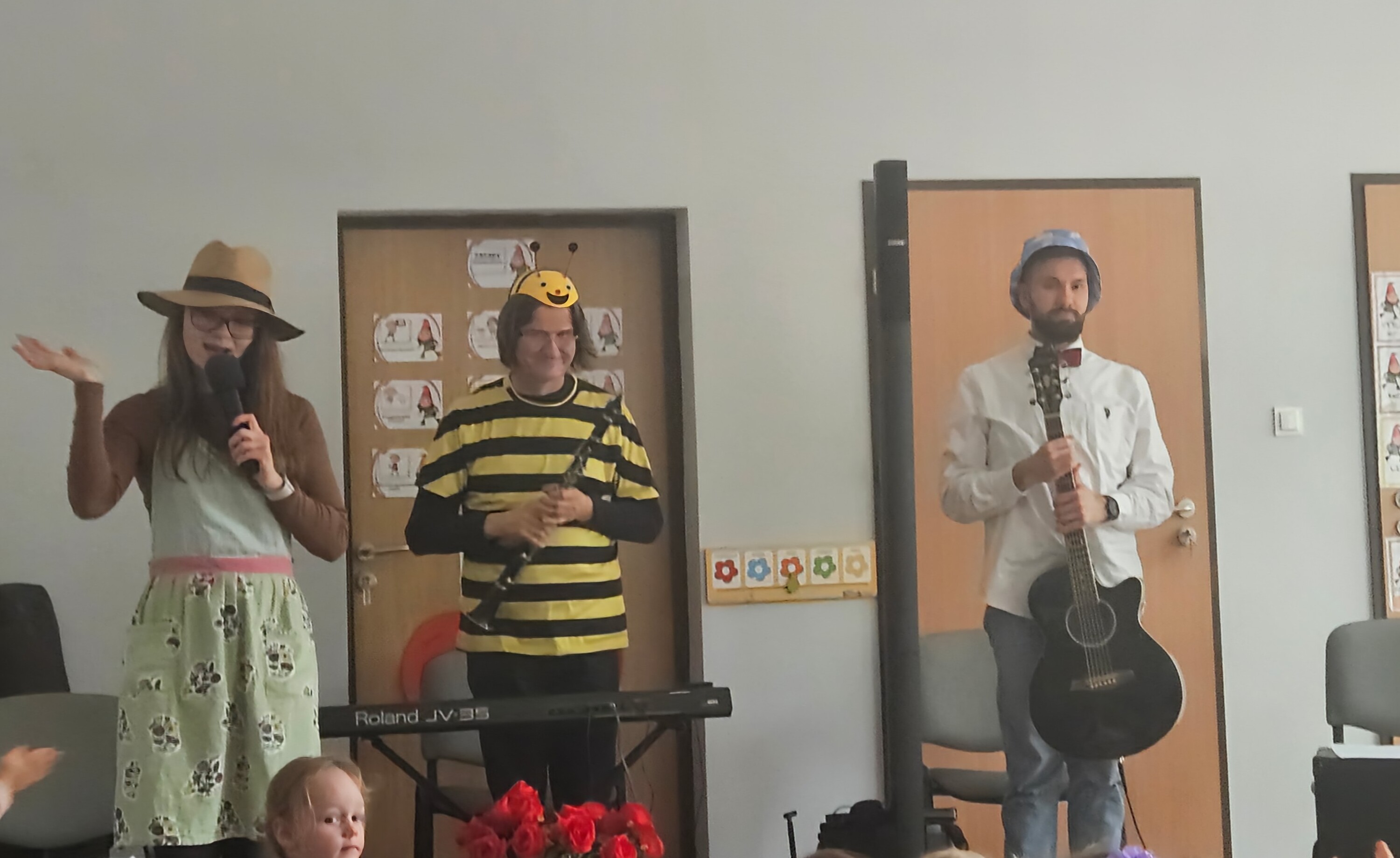 "Pani Jola i śpiewający ogród" -  bajka muzyczna