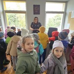 dzieci w gabinecie Pani Dyrektor