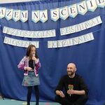 dziewczynka z tatą